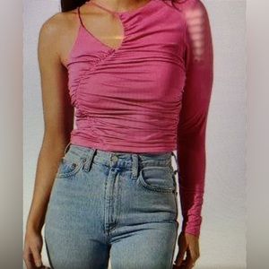 Astr Pink One-Shoulder Crop Top
